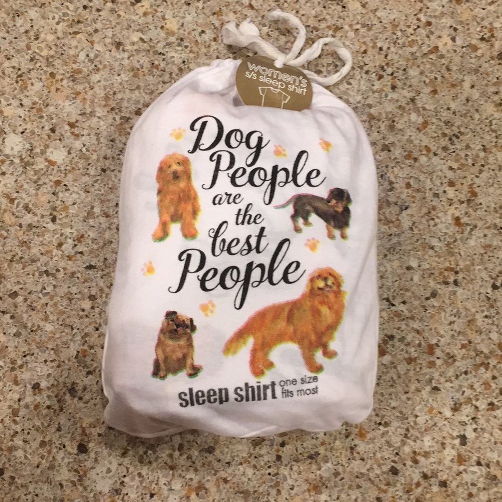 NWT Relevant Dogs Sleep Shirt